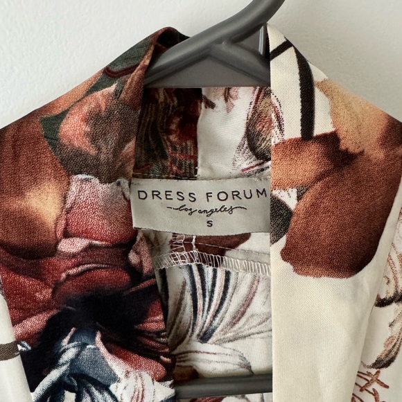 Dress Forum Kimono Dress Size S. perfect for a cover up, shirt or dress! - Picture 2 of 6